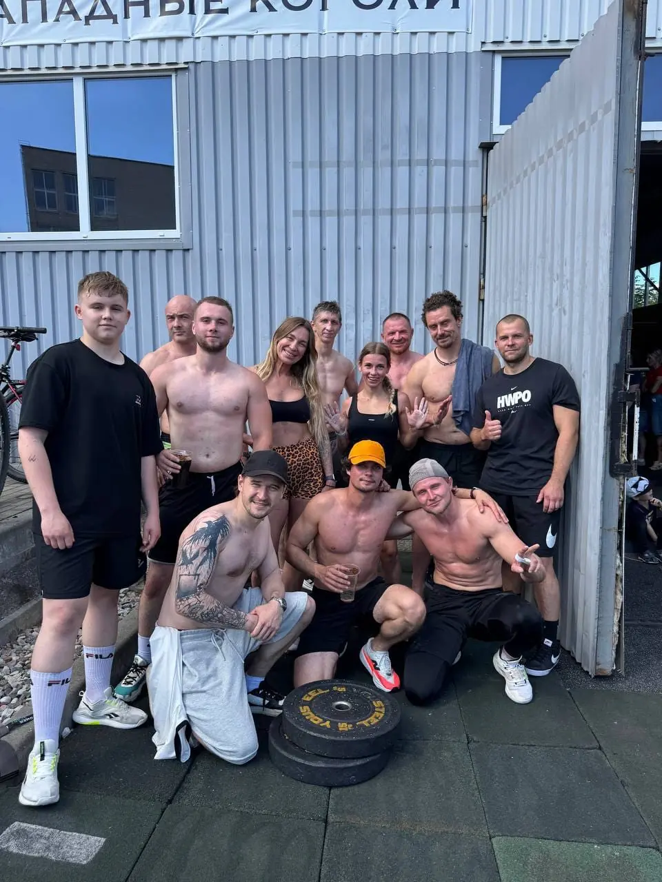 После Murph во дворе клуба